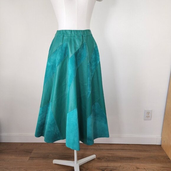Vintage Dresses & Skirts - Vintage Green Leather Suede Midi Skirt Unique Geometric Artsy Fits M? SEE NOTE
